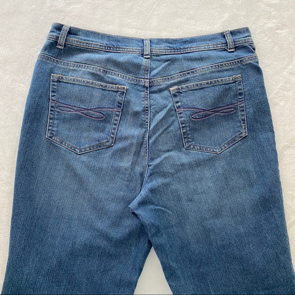 Plus Size 14 Jeans Blue Style & Co Denim, Slim Leg Hi-Rise EUC - Picture 4 of 13